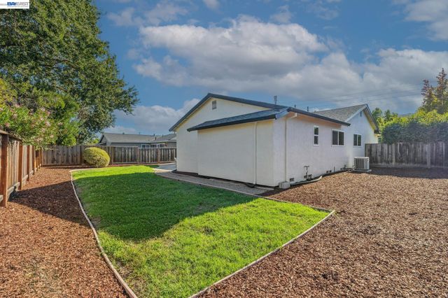 9802 Davona Dr, San Ramon, CA 94583