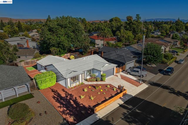 9802 Davona Dr, San Ramon, CA 94583