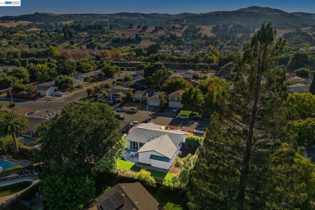 9802 Davona Dr, San Ramon, CA 94583
