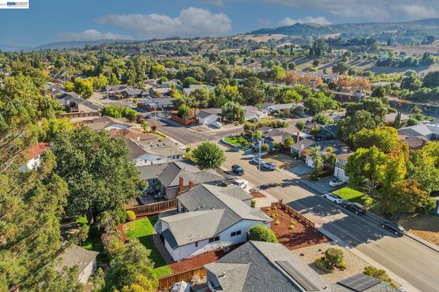 9802 Davona Dr, San Ramon, CA 94583