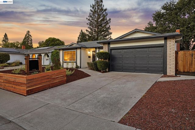 9802 Davona Dr, San Ramon, CA 94583