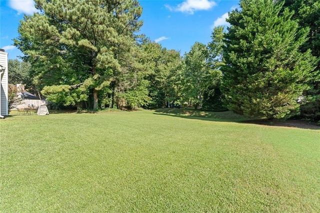 107 Quail Run, Acworth, GA 30101