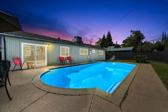 6201 Coyle Ave, Carmichael, CA 95608