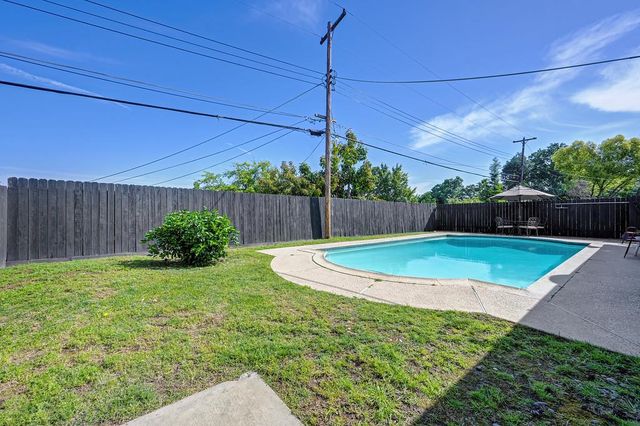 6201 Coyle Ave, Carmichael, CA 95608