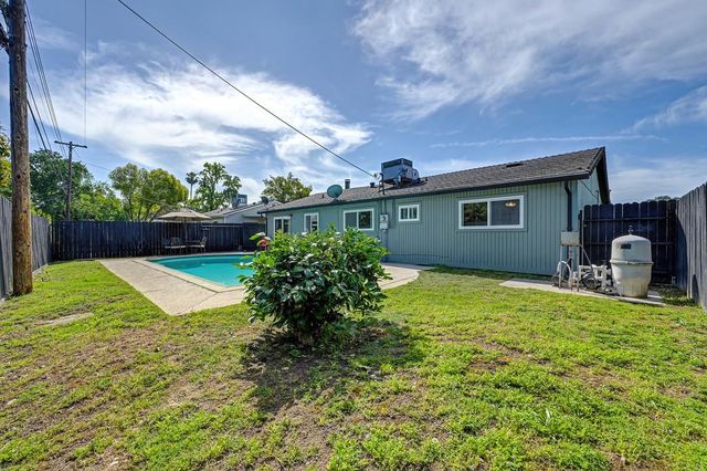 6201 Coyle Ave, Carmichael, CA 95608