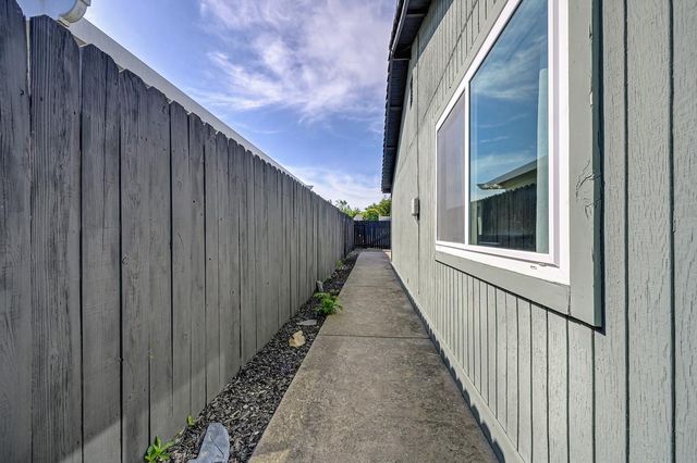 6201 Coyle Ave, Carmichael, CA 95608