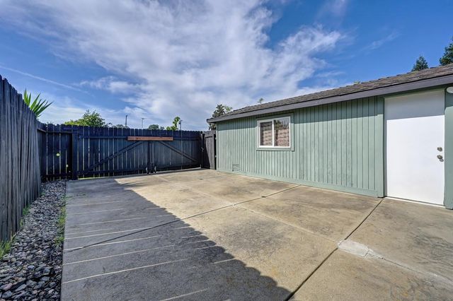 6201 Coyle Ave, Carmichael, CA 95608