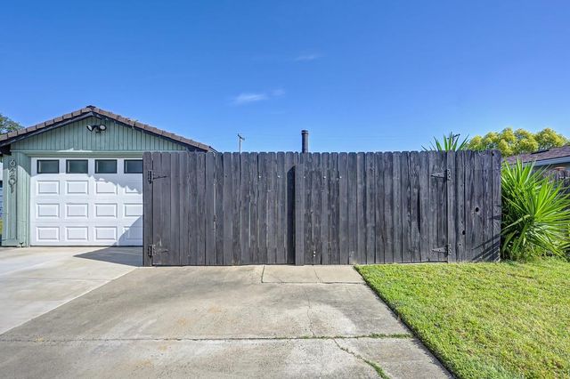 6201 Coyle Ave, Carmichael, CA 95608