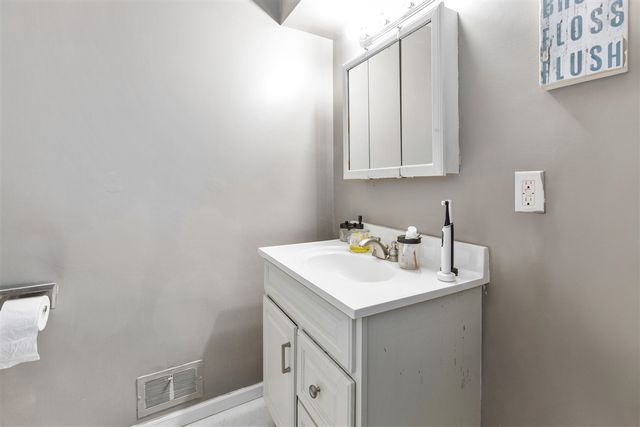 533 Eloise Drive, Benton Harbor, MI 49022