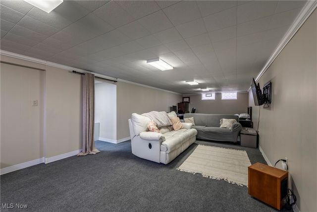 7406 Meadow Lane, Parma, OH 44134