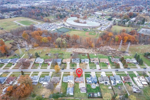 7406 Meadow Lane, Parma, OH 44134