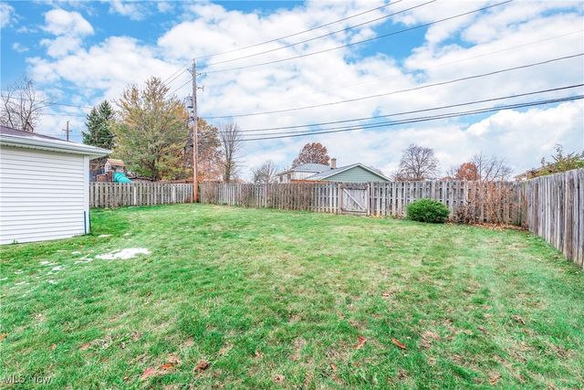 7406 Meadow Lane, Parma, OH 44134