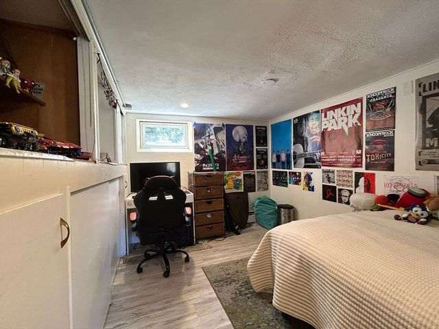 5 Old Shade St, Lexington, MA 02421