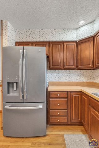 3131 SW Belle AVE, Topeka, KS 66614