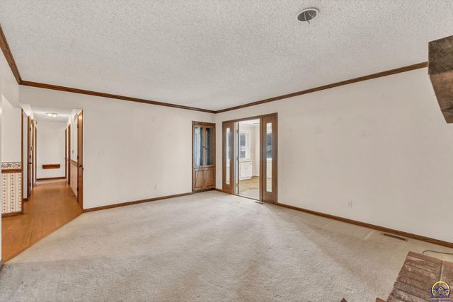 3131 SW Belle AVE, Topeka, KS 66614