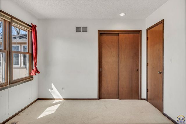 3131 SW Belle AVE, Topeka, KS 66614