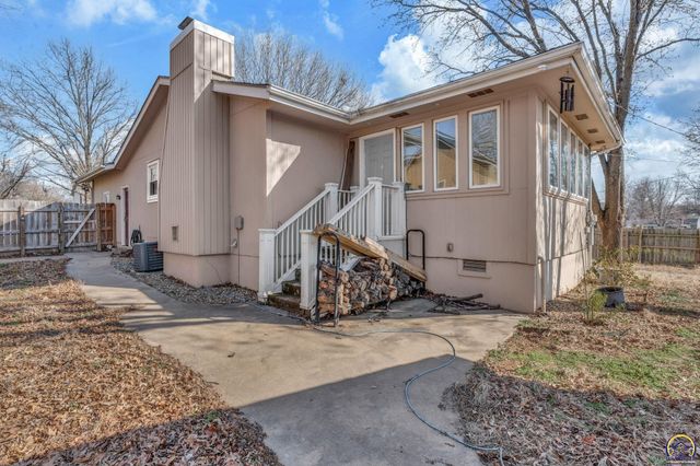 3131 SW Belle AVE, Topeka, KS 66614