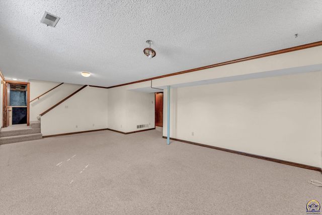 3131 SW Belle AVE, Topeka, KS 66614