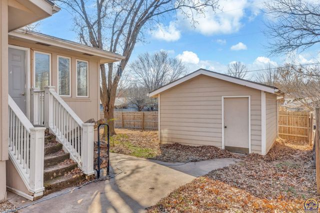 3131 SW Belle AVE, Topeka, KS 66614