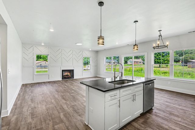 107 Sharon Dr, Portland, TN 37148