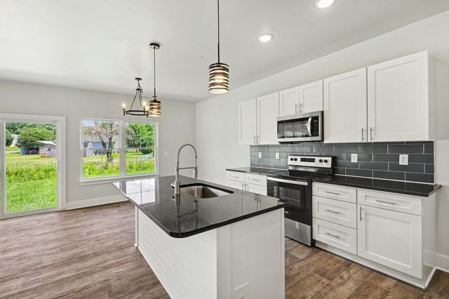 107 Sharon Dr, Portland, TN 37148