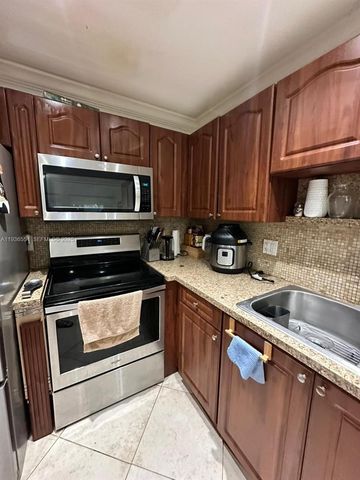 12531 NW 7th Ln 0, Miami, FL 33182