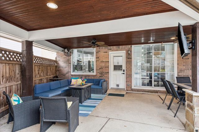 2040 Lodge Crest Court, League City, TX 77573