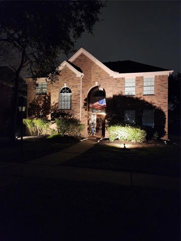 2040 Lodge Crest Court, League City, TX 77573