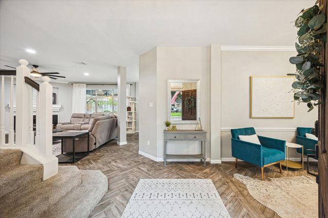 2040 Lodge Crest Court, League City, TX 77573