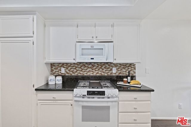 17253 Palisades Circle, Los Angeles, CA 90272