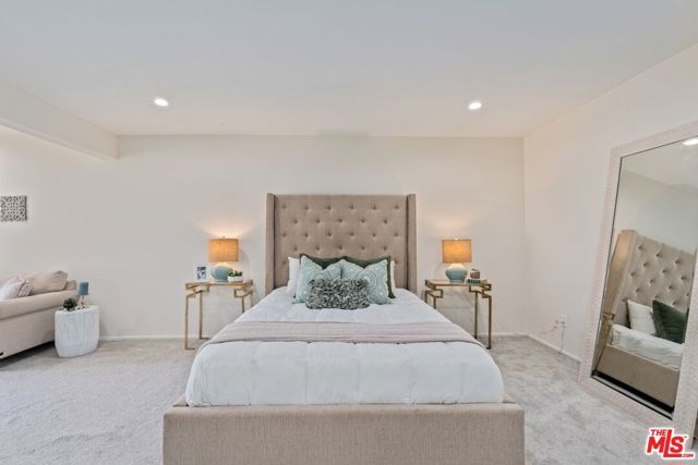 17253 Palisades Circle, Los Angeles, CA 90272