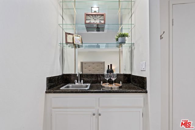 17253 Palisades Circle, Los Angeles, CA 90272