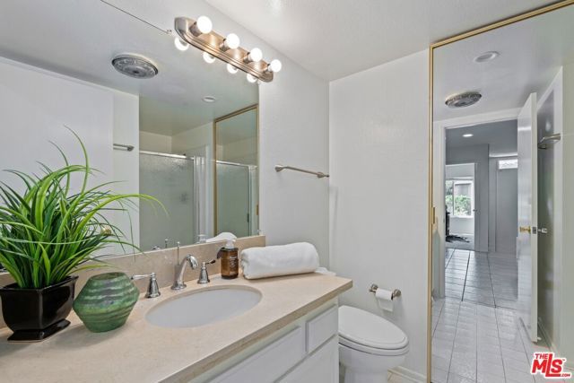17253 Palisades Circle, Los Angeles, CA 90272