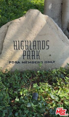 17253 Palisades Circle, Los Angeles, CA 90272