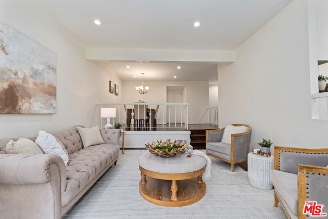 17253 Palisades Circle, Los Angeles, CA 90272