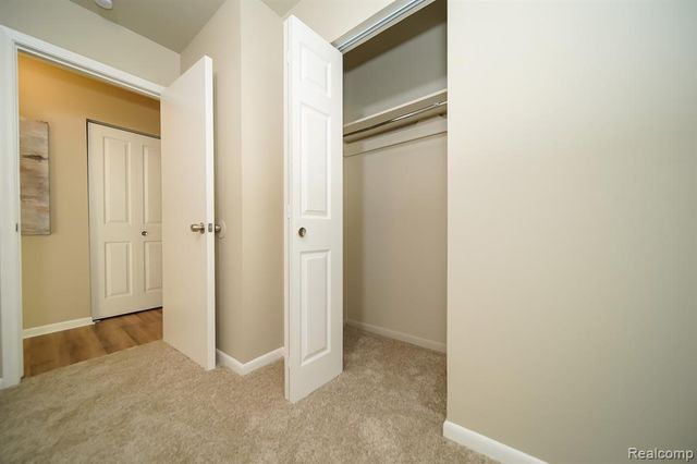 28945 Oakwood Street, Inkster, MI 48141