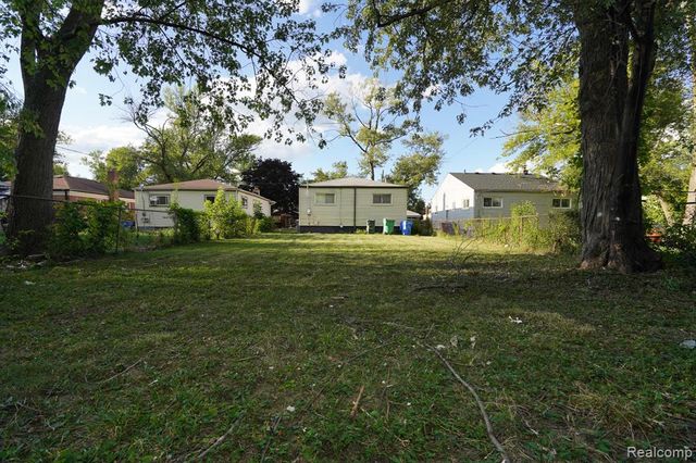 28945 Oakwood Street, Inkster, MI 48141