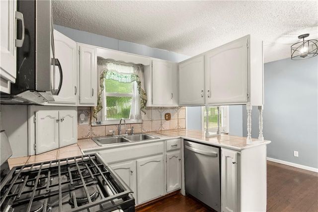 3603 Woodbury Street, Independence, MO 64055