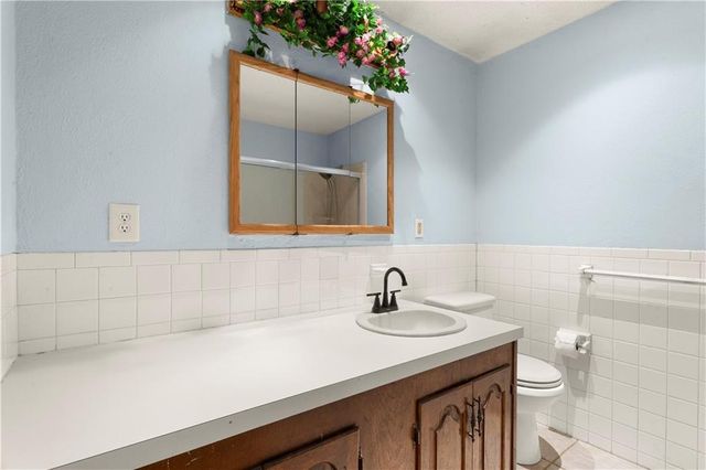 3603 Woodbury Street, Independence, MO 64055
