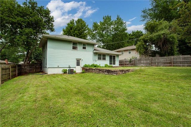 3603 Woodbury Street, Independence, MO 64055