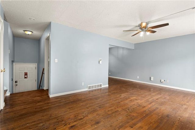 3603 Woodbury Street, Independence, MO 64055