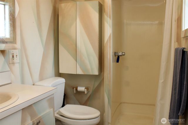 16219 64th Street E, Sumner, WA 98390