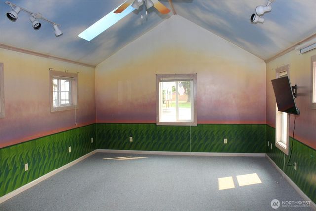 16219 64th Street E, Sumner, WA 98390