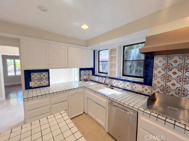 223 S Gale Drive, Beverly Hills, CA 90211