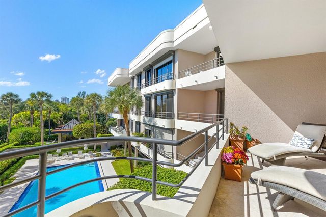 120 Sunset Avenue W 3 D, Palm Beach, FL 33480