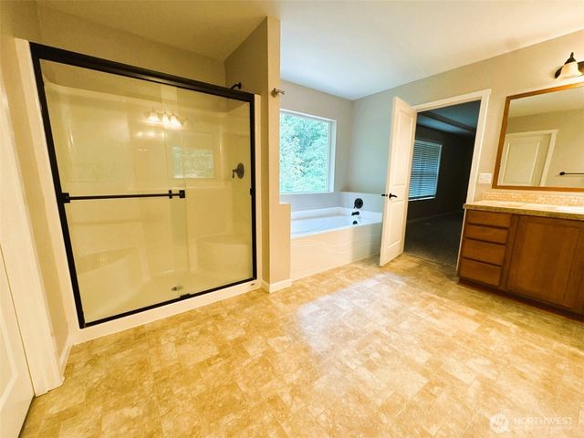 20615 95th Avenue Ct E, Graham, WA 98338