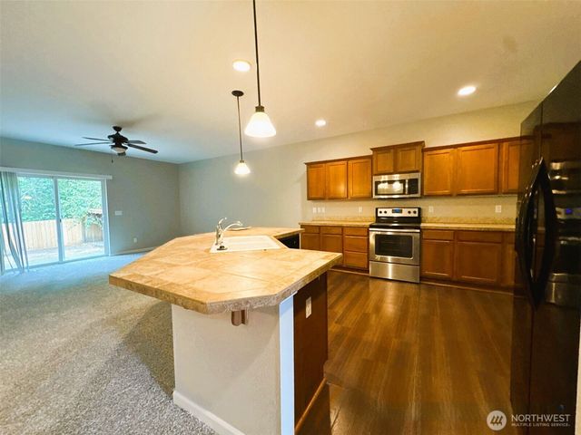 20615 95th Avenue Ct E, Graham, WA 98338