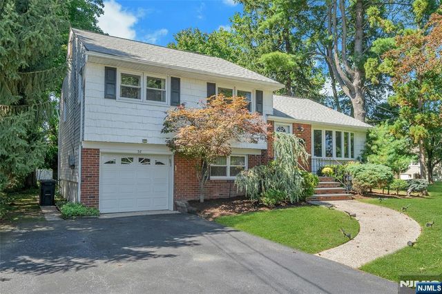 36 Hirschfeld Place, New Milford, NJ 07646