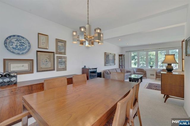 36 Hirschfeld Place, New Milford, NJ 07646