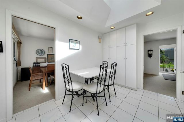 36 Hirschfeld Place, New Milford, NJ 07646